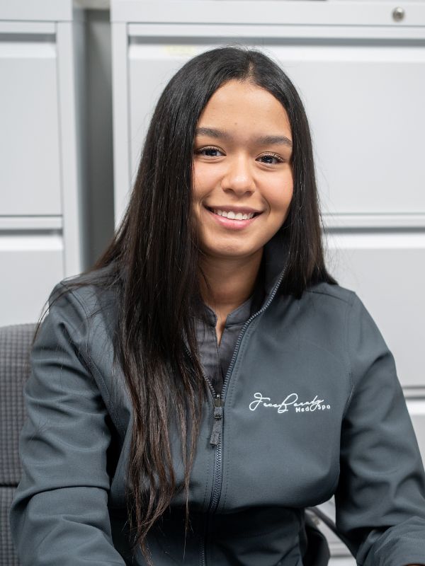 Daniela Tabares - Front Desk Representative at FaceBeauty Med Spa in Doral, FL